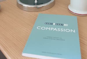 “Kort & Godt Om Compassion” – boganmeldelse