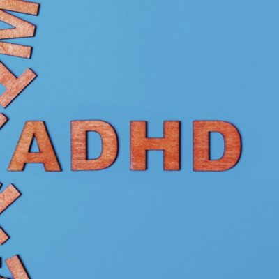 Bliv vejleder i et spritnyt forældretræningsprogram, der hjælper børn med ADHD